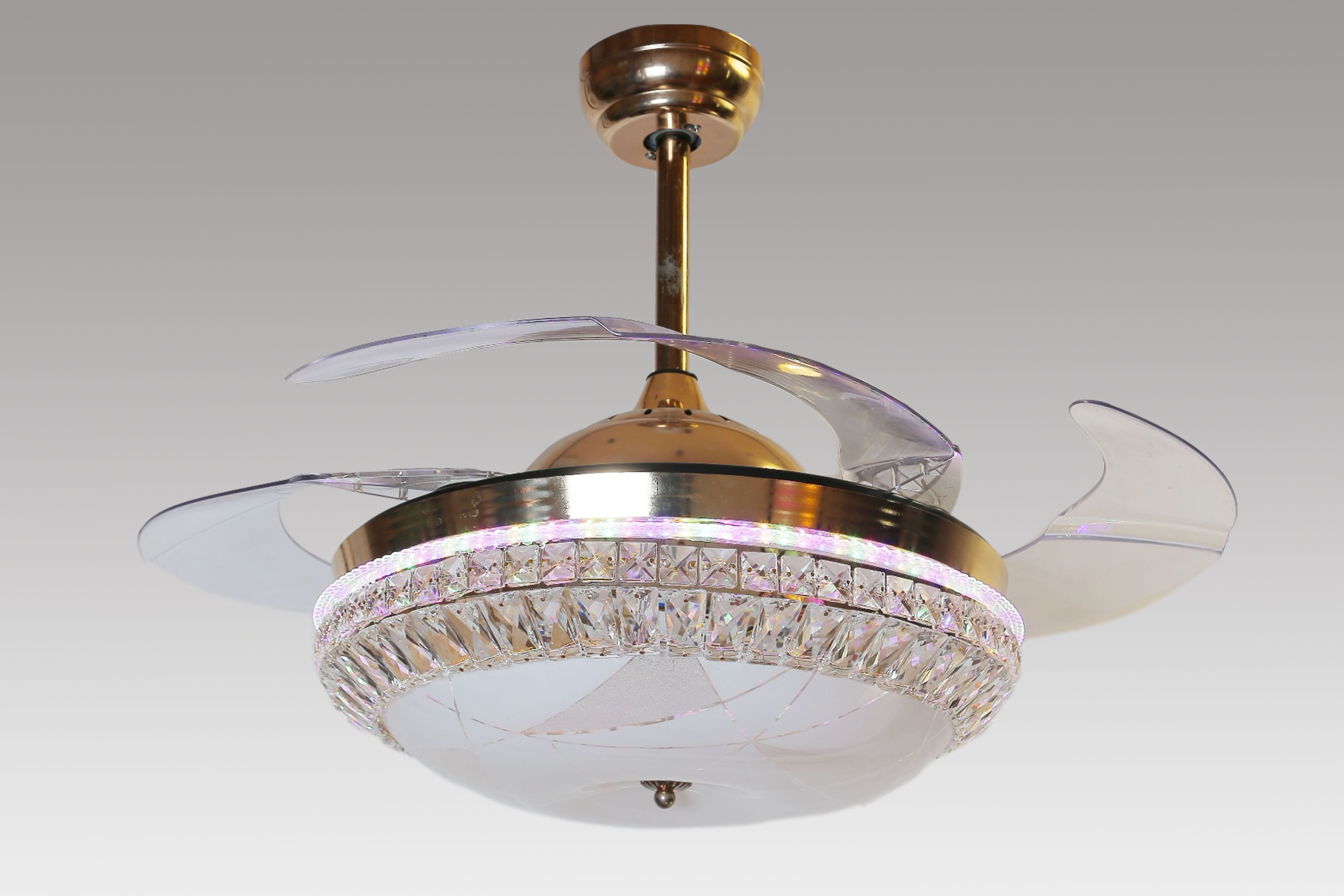 义乌推荐复古风扇灯代理